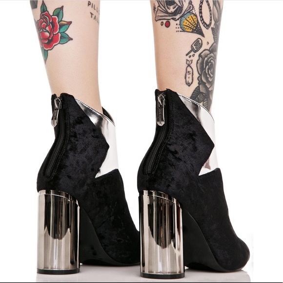 Starship metallic velvet star booties - Picture 3 of 7